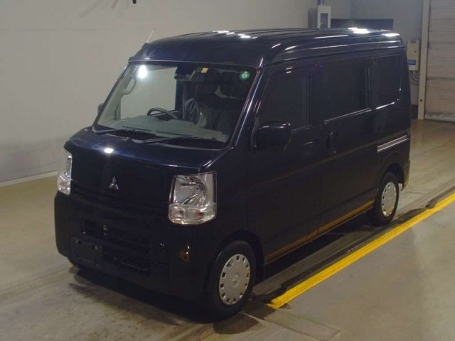 18161 Mitsubishi Minicab van DS17V 2018 г. (TAA Yokohama)